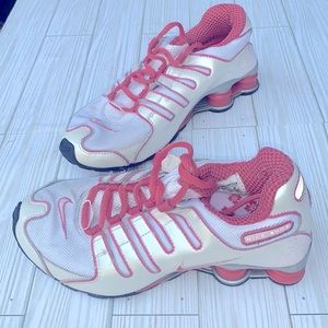 nike shox white pink